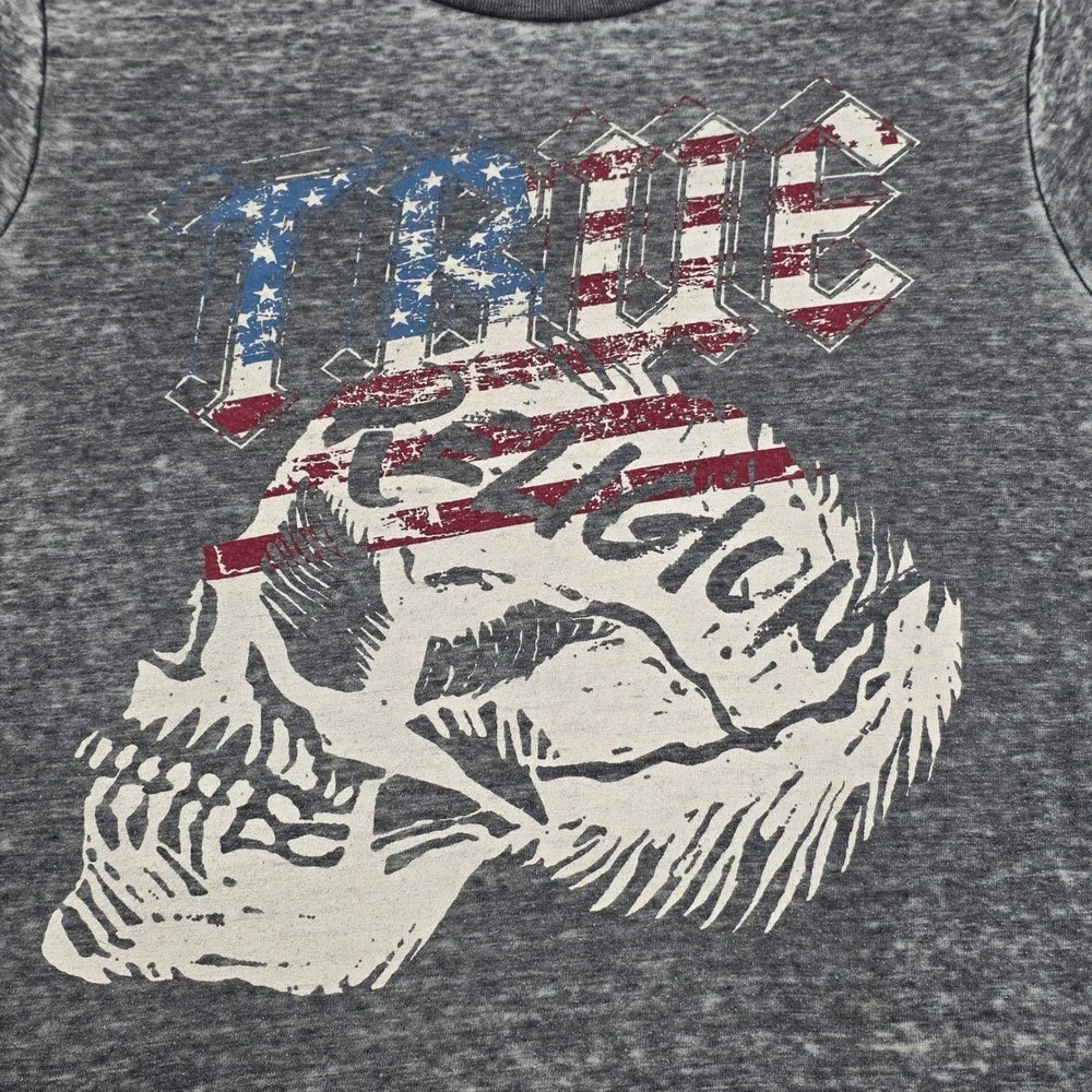True Religion Shirt Mens Medium M Gray Acid Wash Burnout Skull American Flag Tee